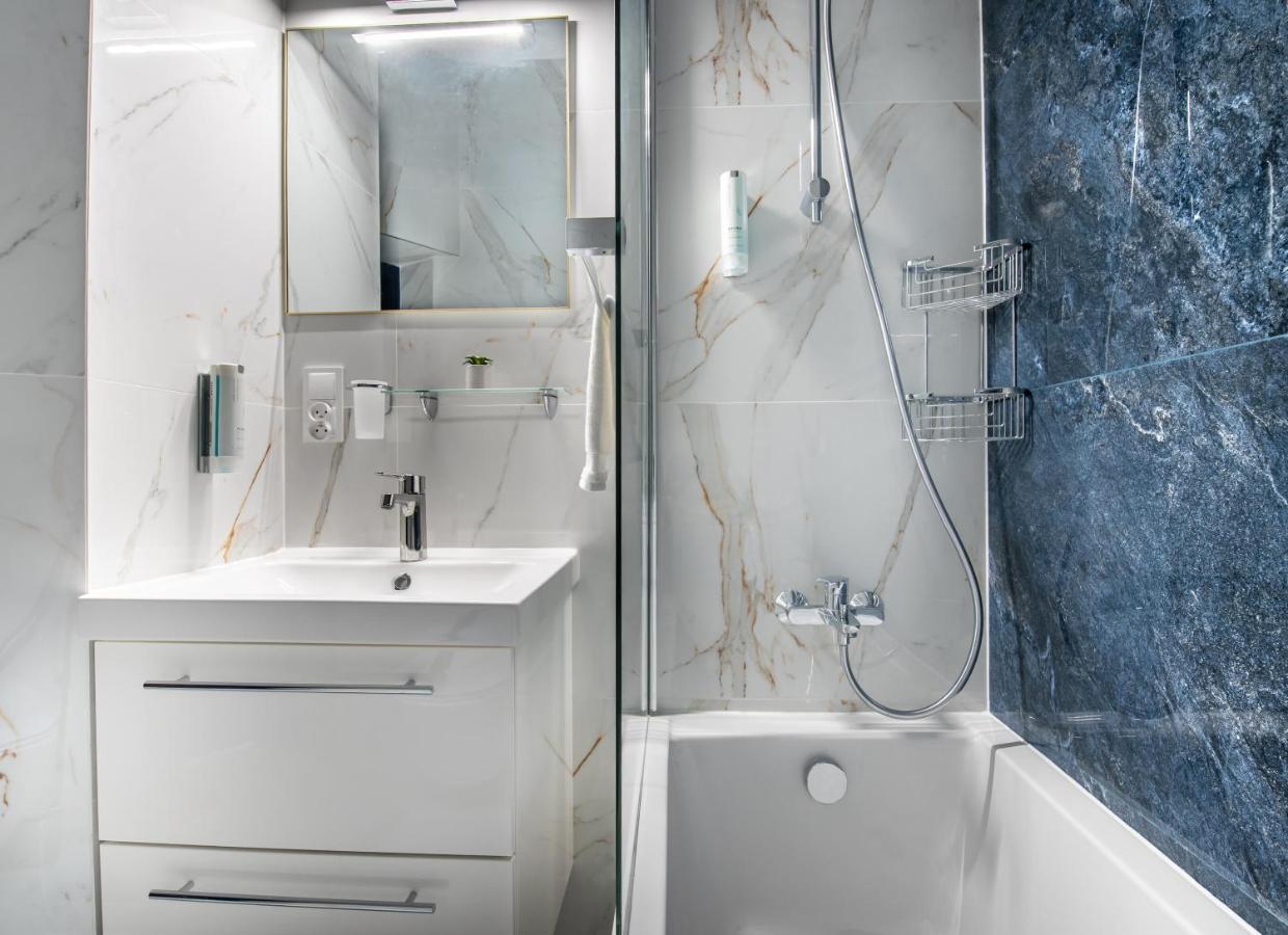 Apartamenty Yeti & Wilka W Centrum Chorzowa - Yeti Buitenkant foto